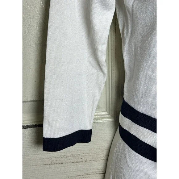 Carolina Herrera White And Navy Top W/ 3/4 Sleeves And Bow Sz S - Picture 3 of 9